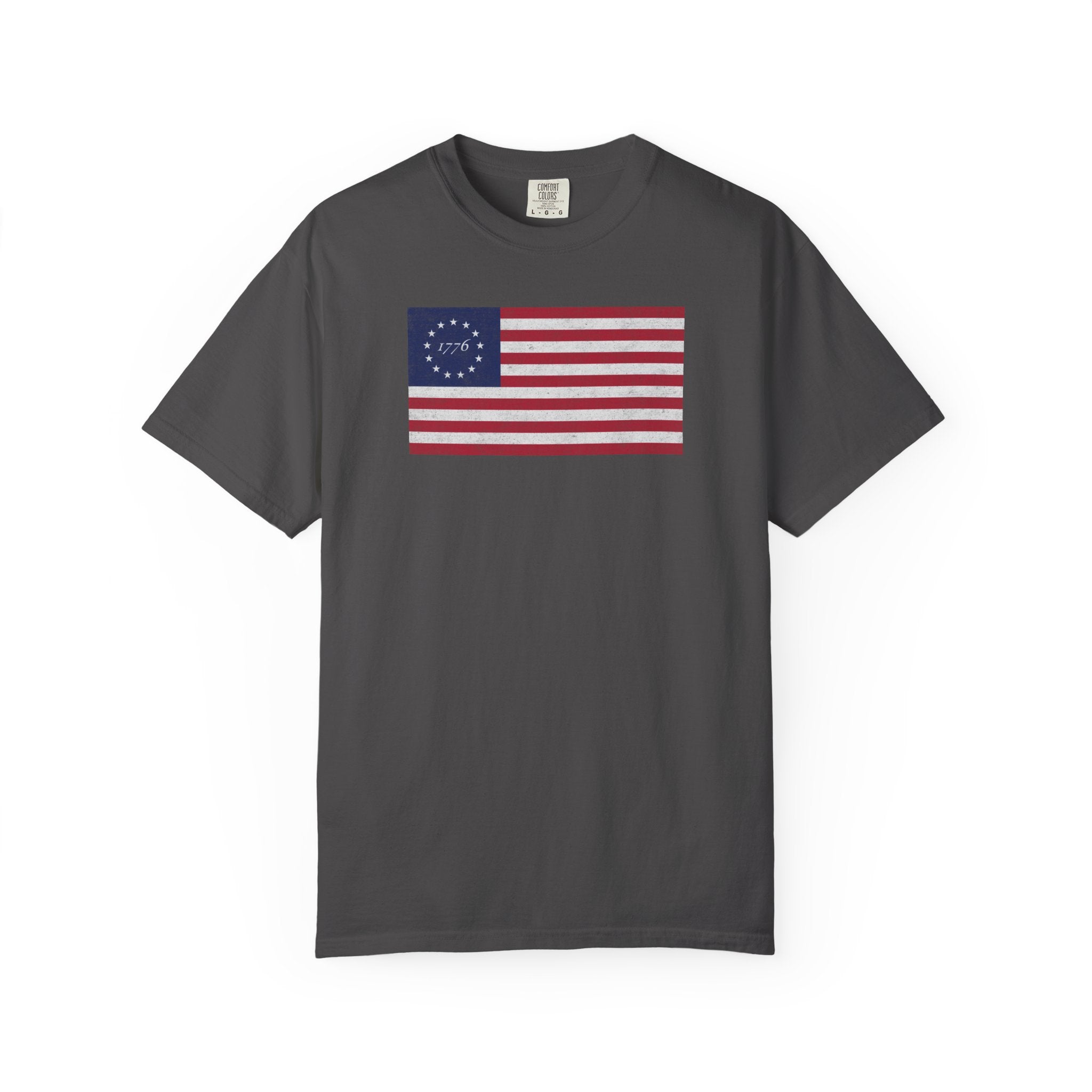 Distressed Betsy Ross flag 1776 t-shirt in graphite